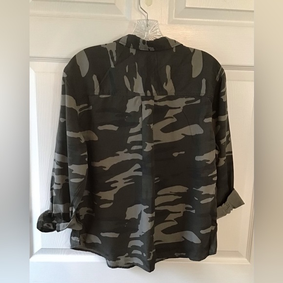 Express Camo Shirt Size L - Picture 8 of 9